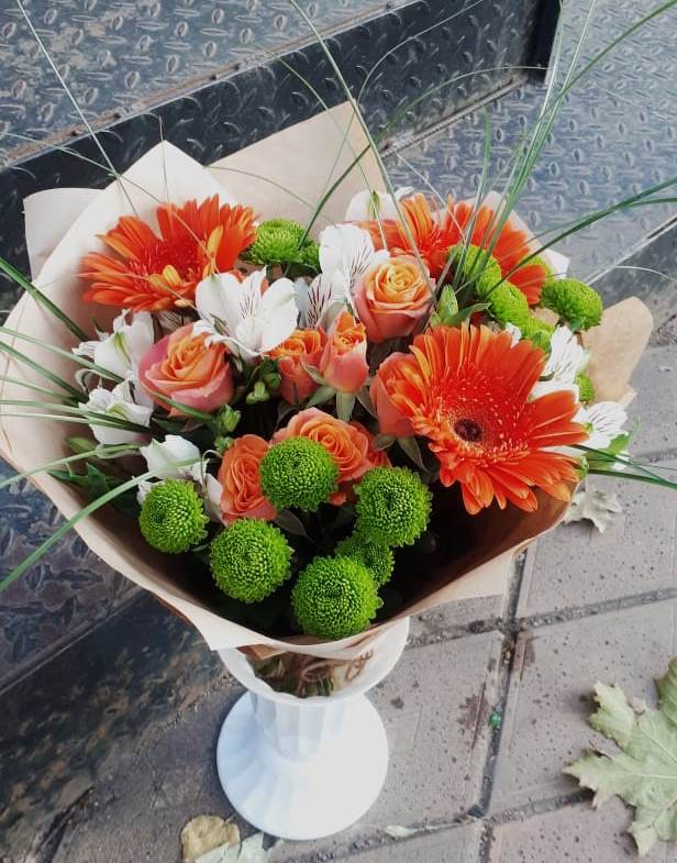 Букет цветов из: Герберы, Хризантемы, Альстромерии и Розы в Сурске