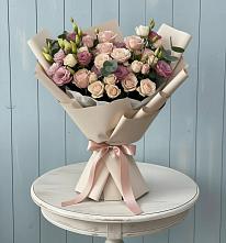 Букет цветов из:  Розы и Лизиантусы #REPLACE_PRED# Сурске