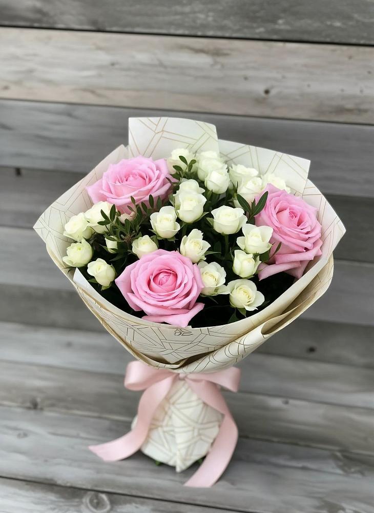 Букет цветов из: Розы в Сурске