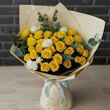 Букет цветов из:  Розы в Сурске