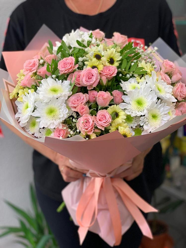 Букет цветов из: Розы и Хризантемы в Сурске