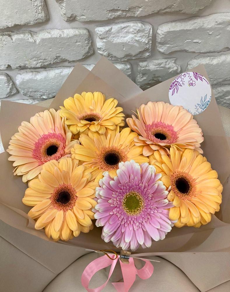 Букет цветов из: Герберы в Сурске