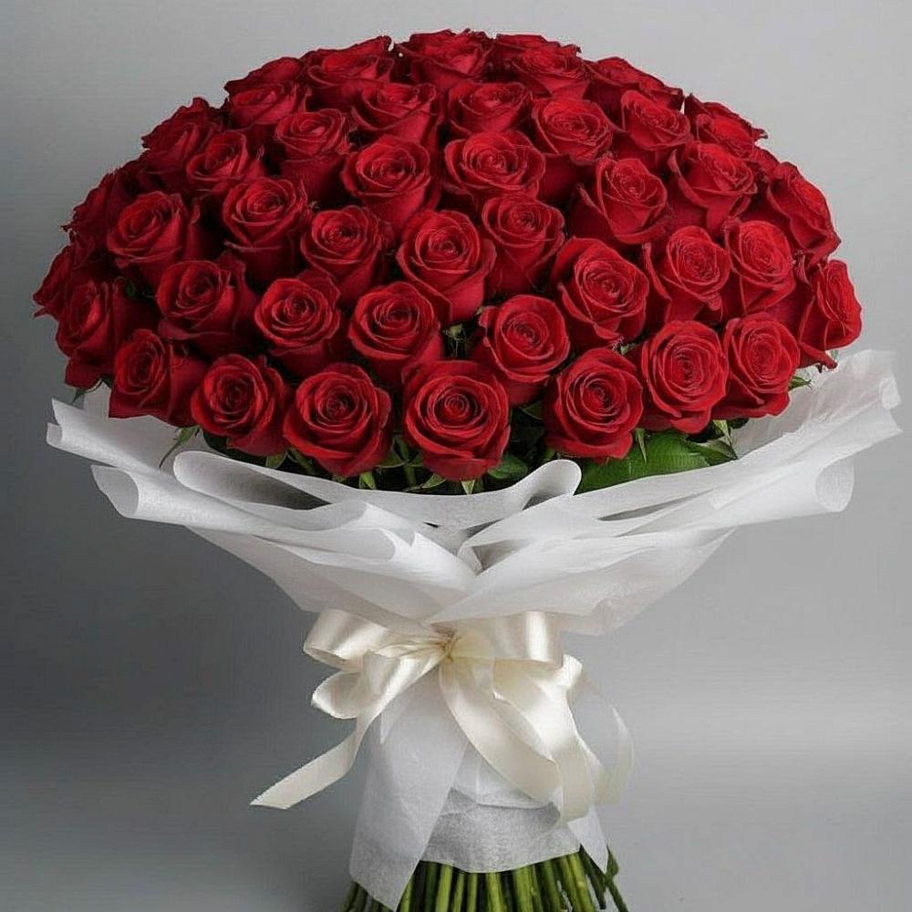 Букет 101 Красная роза Блэк Мэджик в Сурске
