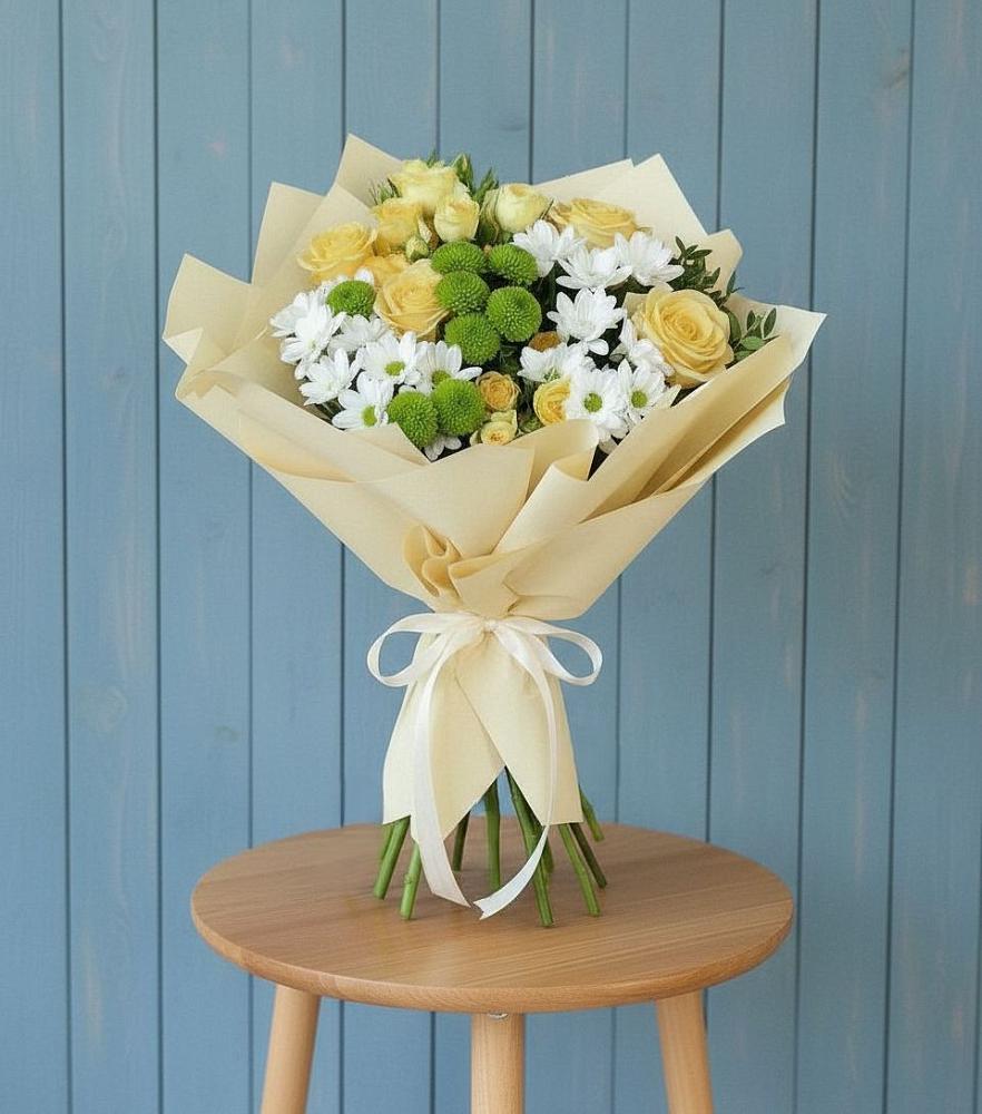 Букет цветов из: Хризантемы и Розы в Сурске