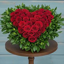 Цветочная композиция из Розы в виде сердца #REPLACE_PRED# Сурске