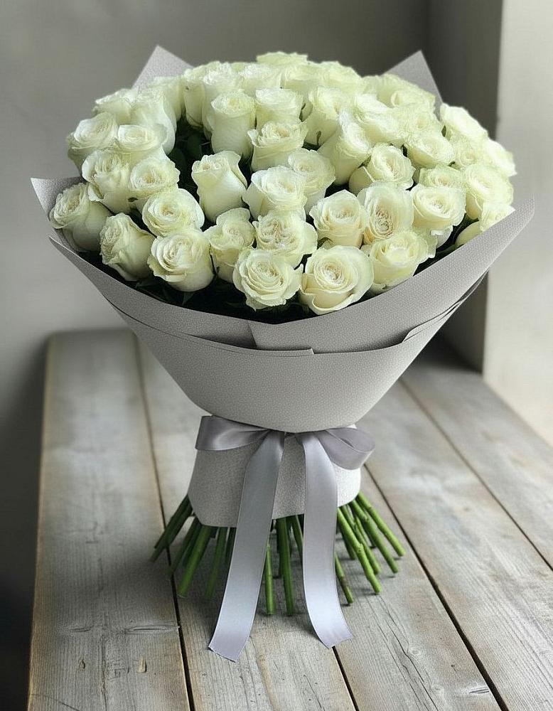 Букет 35 Белых роз в Сурске