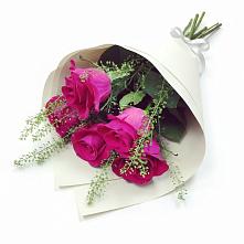 Букет цветов из:  Розы в Сурске