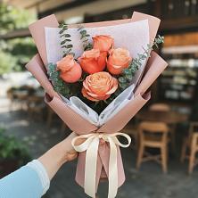 Букет цветов из:  Розы в Сурске