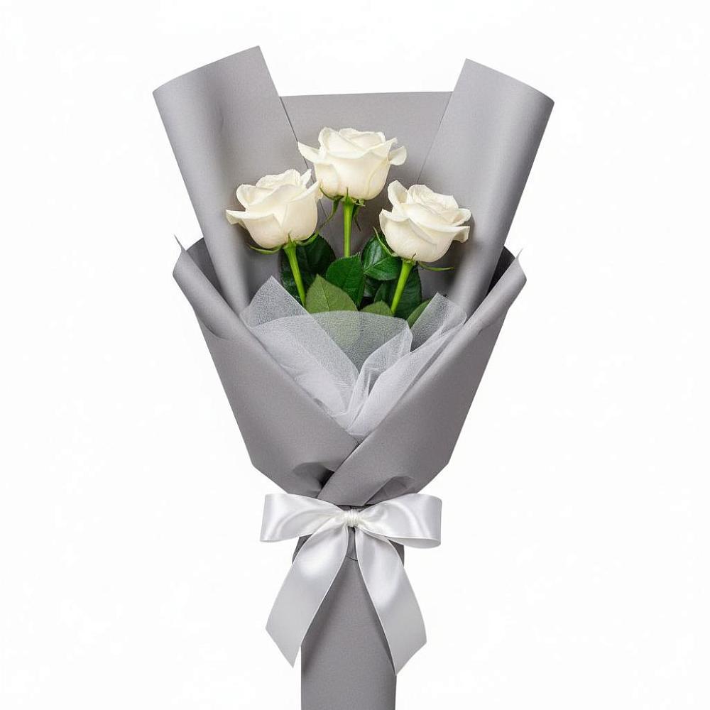 Букет 3 белые розы в Сурске