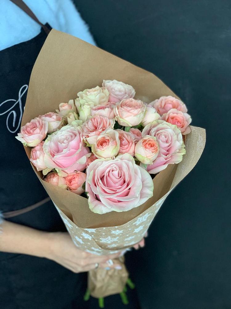 Букет цветов из: Хризантемы и Розы в Сурске