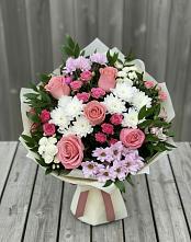 Букет цветов из:  Альстромерии, Гвоздики, Розы и Хризантемы в Сурске