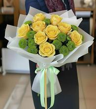 Букет цветов из:  Хризантемы и Розы в Сурске