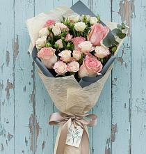 Букет цветов из:  Розы #REPLACE_PRED# Сурске