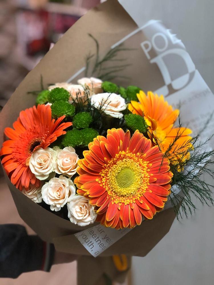 Букет цветов из: Герберы, Хризантемы и Розы в Сурске