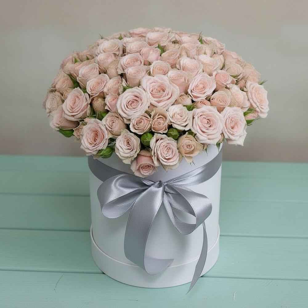 Цветочная композиция из Розы в шляпной коробке в Сурске